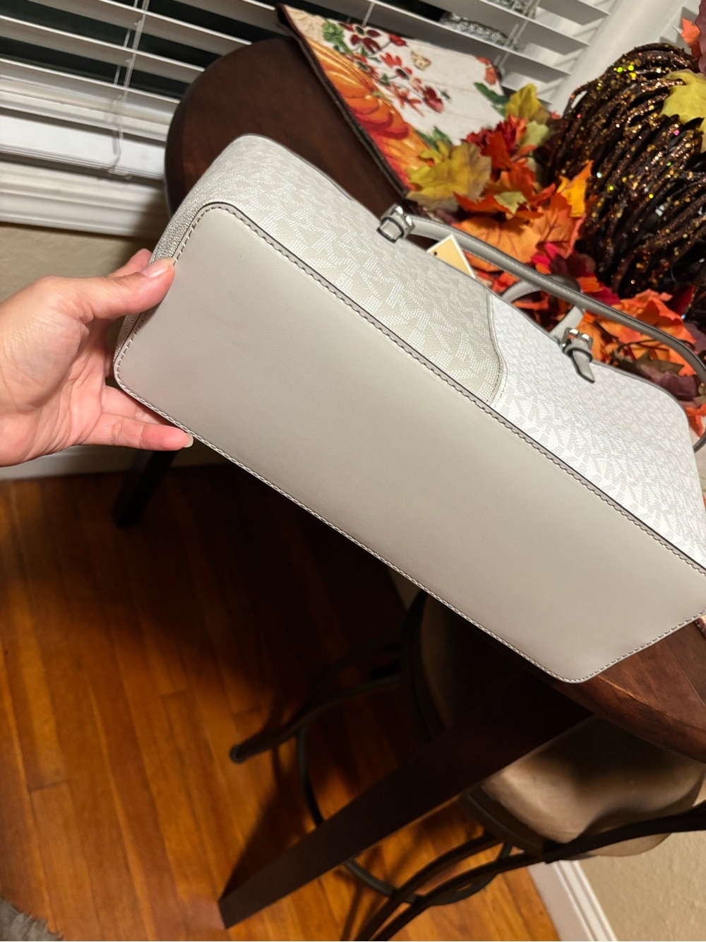 Michael Kors Light Gray Signature Tote with Logo Charm - Picture 4 of 10